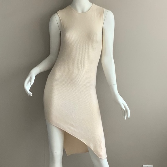 VICTOR ALFARO Cream 100% Wool Asymmetrical Dress - Picture 1 of 6
